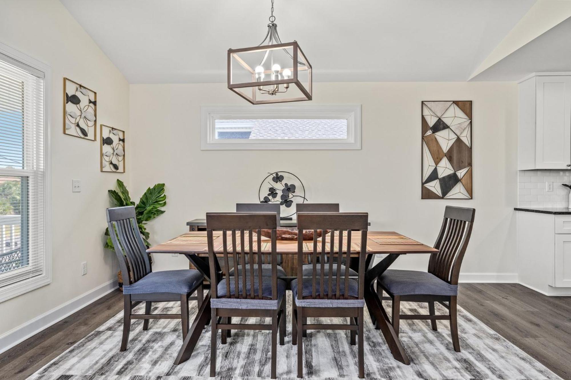 Heated Pool & Pet Friendly - Minutes To - Spacious Backyard - Flpcb38 *